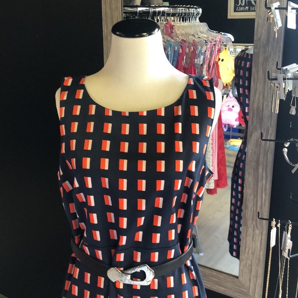 Ann Taylor Navy & Red Sleeveless Geometric Dress - Picture 3 of 6